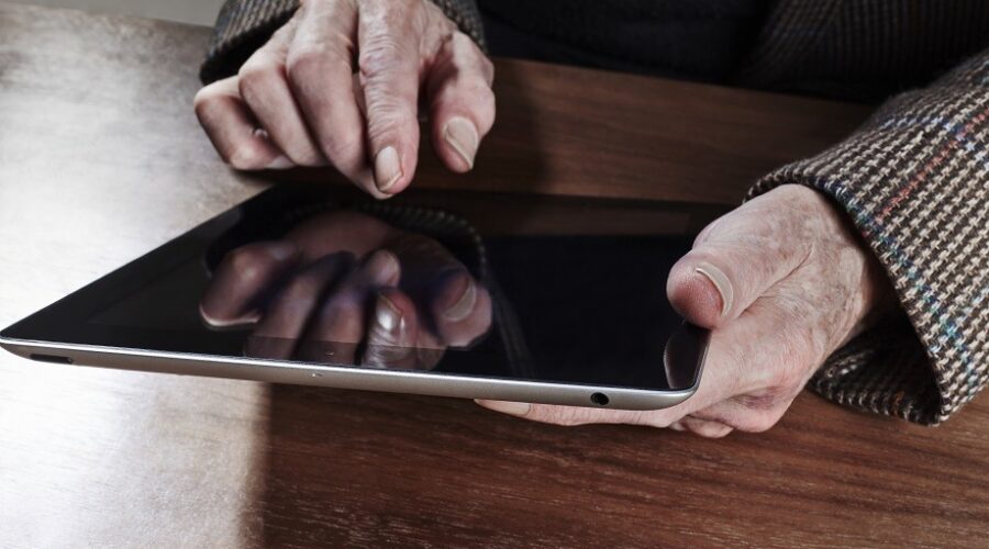 Conheça nova rede social para idosos lançada em Portugal, Espanha e Brasil