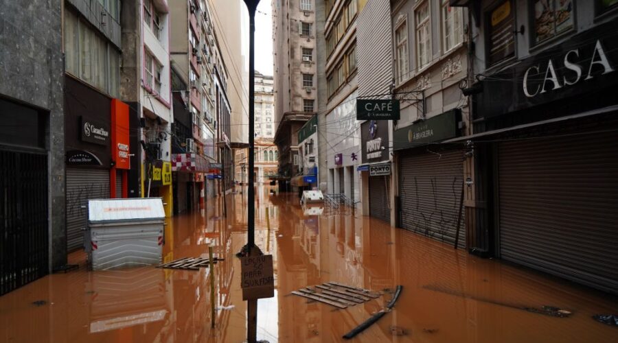 RS: vendas no varejo desabam, e analistas já veem impacto de 0,3 ponto percentual no PIB