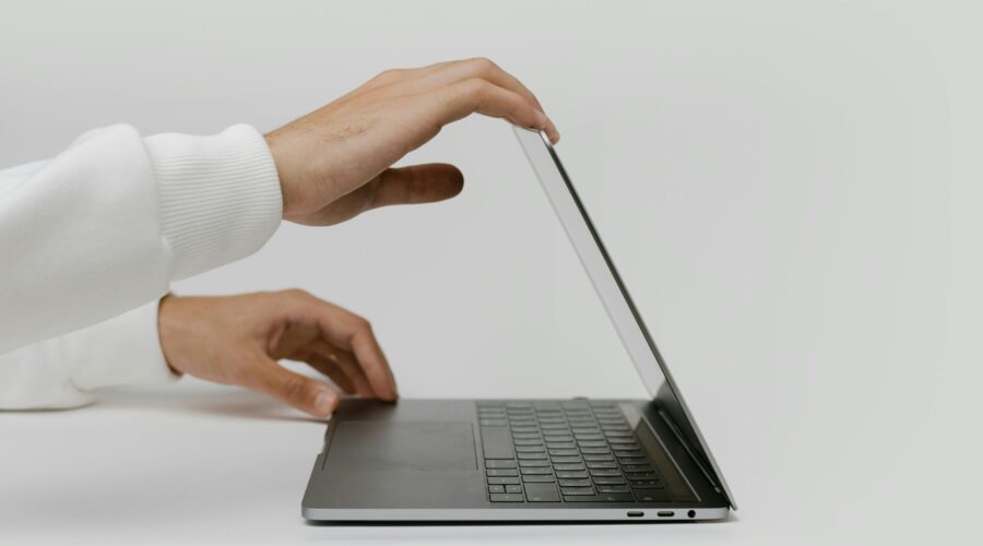 Mais de 200 mil empresas podem estar perto de fechar as portas no país; saiba como evitar o fim do seu negócio