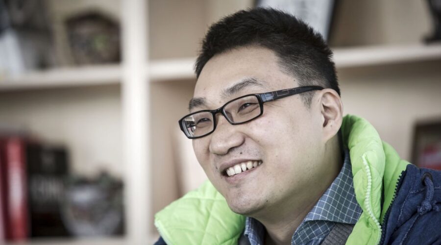 Quem é o dono da Temu, plataforma chinesa que chegou ao Brasil