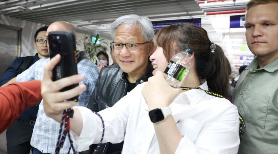 ‘Taylor Swift da tecnologia’: saiba quem é o CEO da Nvidia e por que ele tem tantos fãs