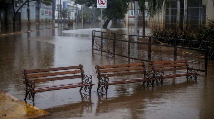 63% das indústrias do RS sofreram paralisação das atividades por causa das enchentes