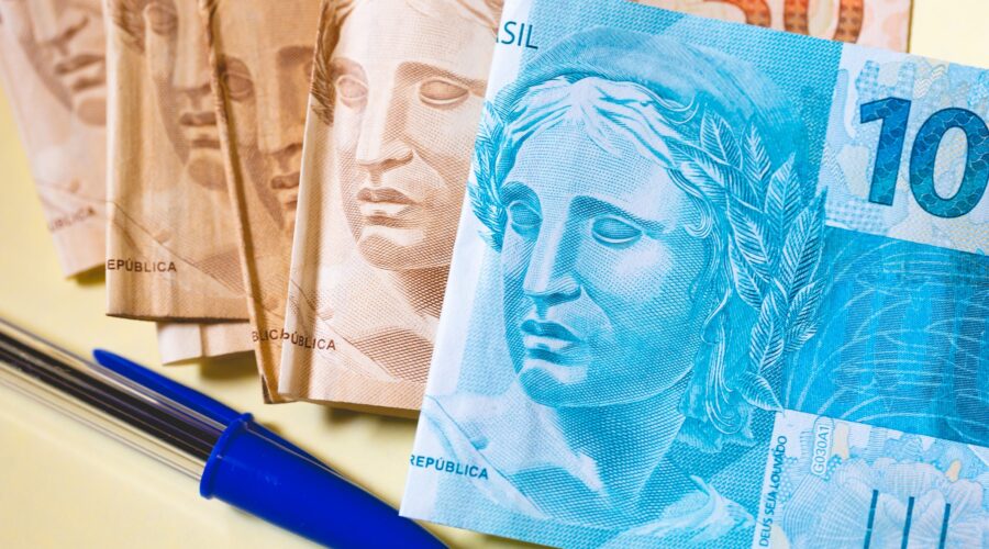 Transparência salarial: empresas têm até hoje para preencher relatório