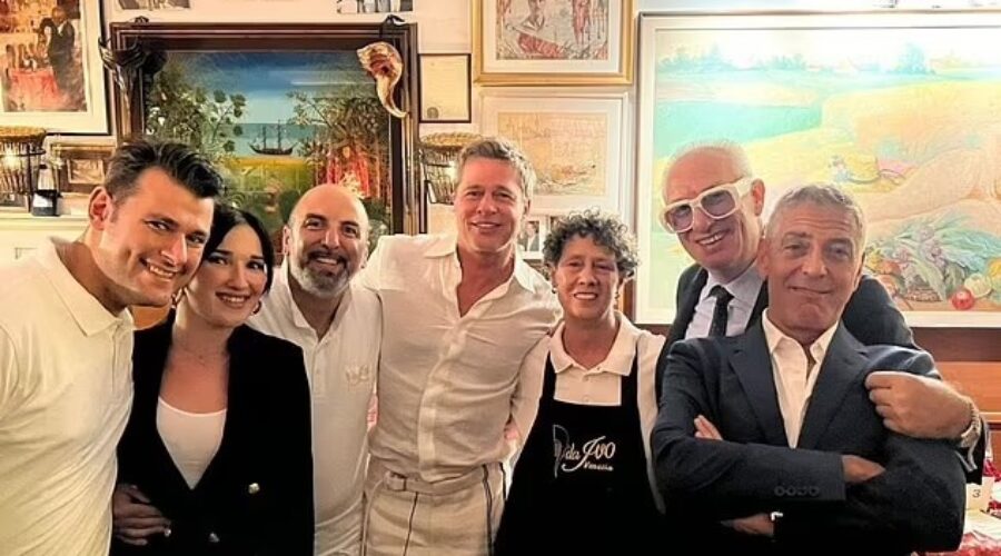 Brad Pitt e George Clooney ‘trabalham’ como garçons em restaurante na Itália: ‘hilário’