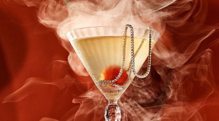 Restaurante lança drinque com diamantes que custa R$ 73 mil: ‘experiência elevada’