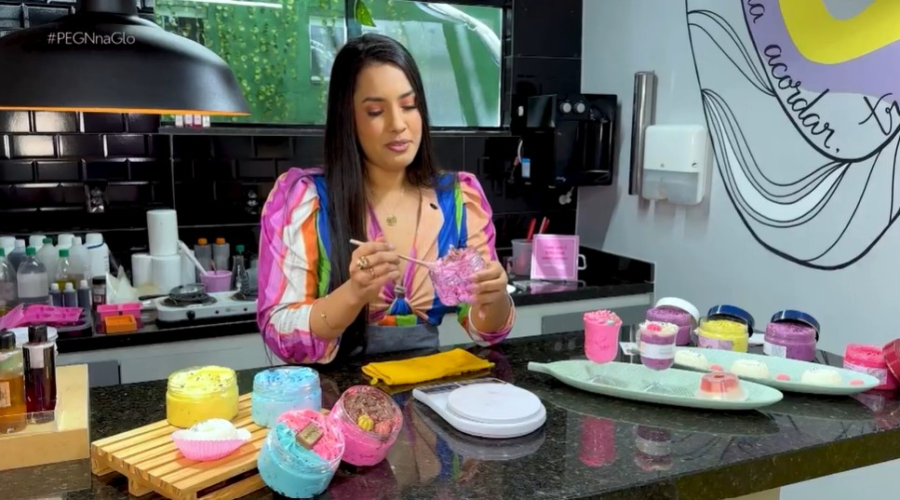 Empreendedora cria cosméticos com cara de doce usando alimentos como chocolate e vinho