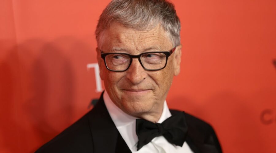 Veja quais são os 5 livros que Bill Gates recomenda para leitura neste fim de ano