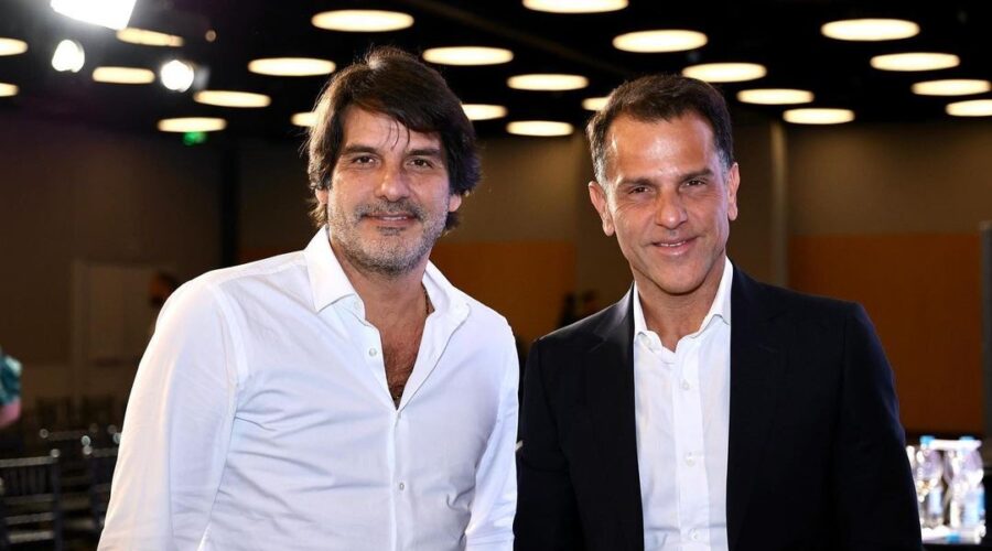 Azzas 2154 (ex-Arezzo e Soma) encerra operações da Simples e de mais três marcas