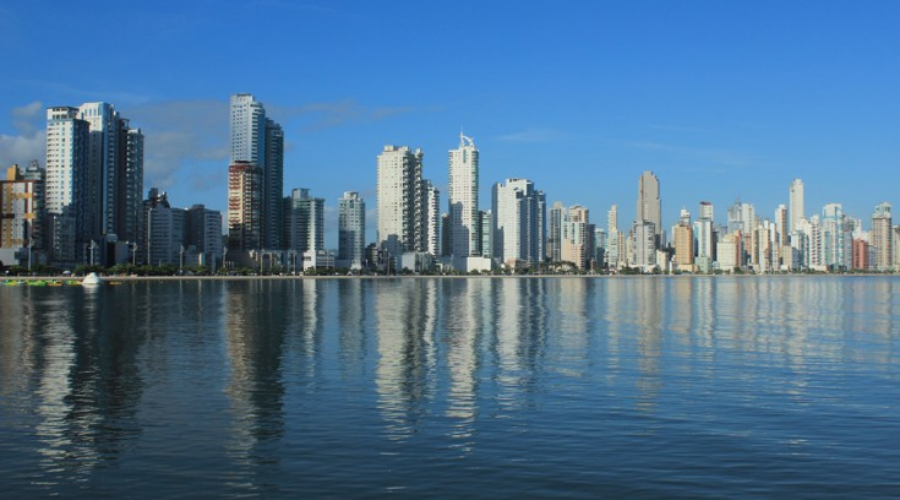 Turismo e Gastronomia em Balneário Camboriú: Descubra os Encantos e os Empreendimentos de Luxo