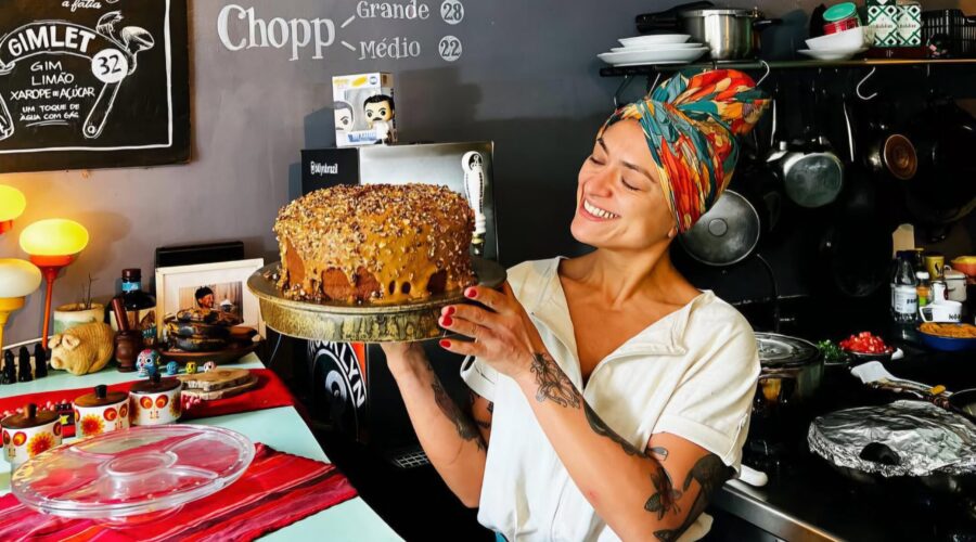 Restaurante de SP recebe até 250 clientes por dia com pratos à base de arroz e músicas tocadas no vinil