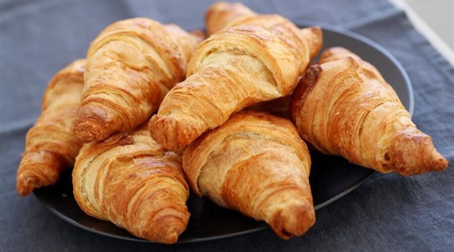 Dia mundial do croissant: saiba quem criou e outras curiosidades da iguaria