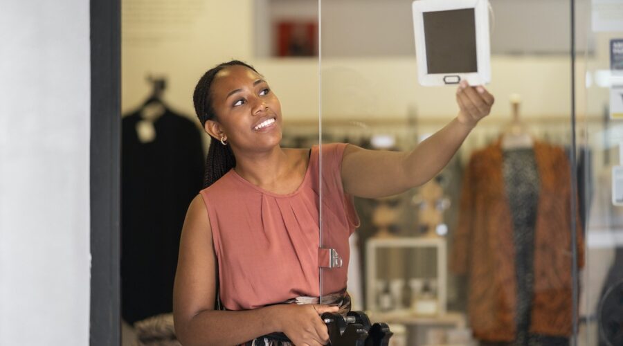 Franquias crescem 13,5% e faturam R$ 273 bilhões em 2024, diz ABF