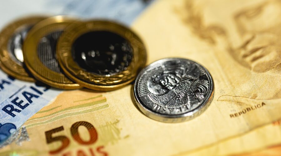 Qual o valor do salário mínimo em 2025? Saiba quanto será pago em fevereiro