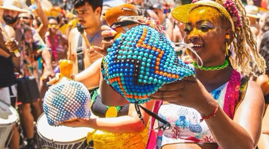 Quando cai o carnaval de 2025? Veja o dia da festa e como é definida a data