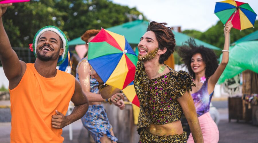 Carnaval é feriado ou ponto facultativo? Entenda data que reúne foliões