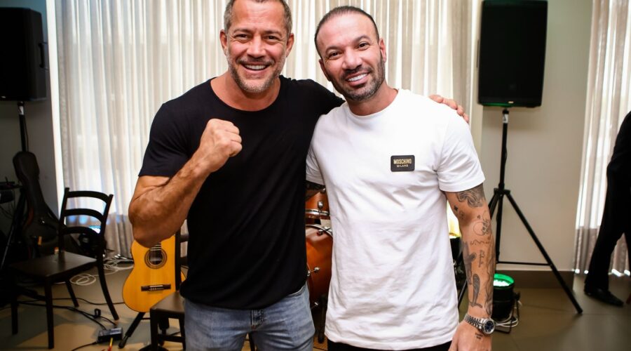 Com faturamento de R$ 26 milhões, rede de barbearias cresce com open bar e visagismo com IA