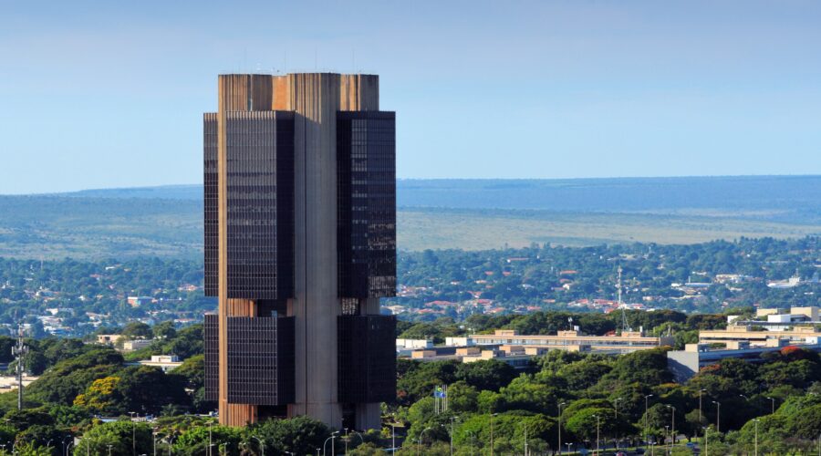 Copom eleva juros básicos da economia para 14,25% ao ano