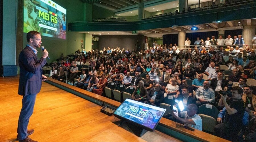 Governo do RS inicia nova etapa de auxílio financeiro a MEIs afetados pelas enchentes
