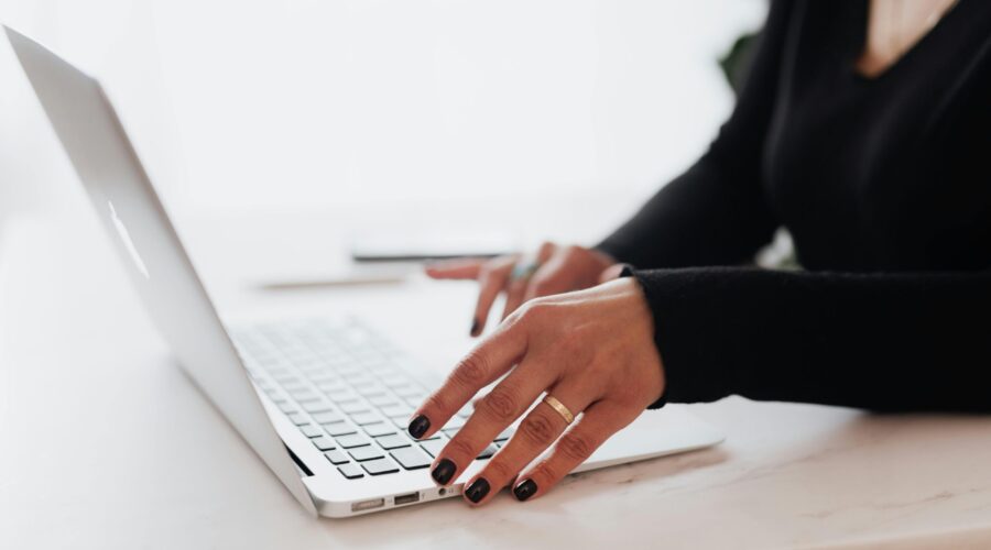 Google, Sebrae e Alura lançam curso para estimular a presença digital de pequenos negócios com IA